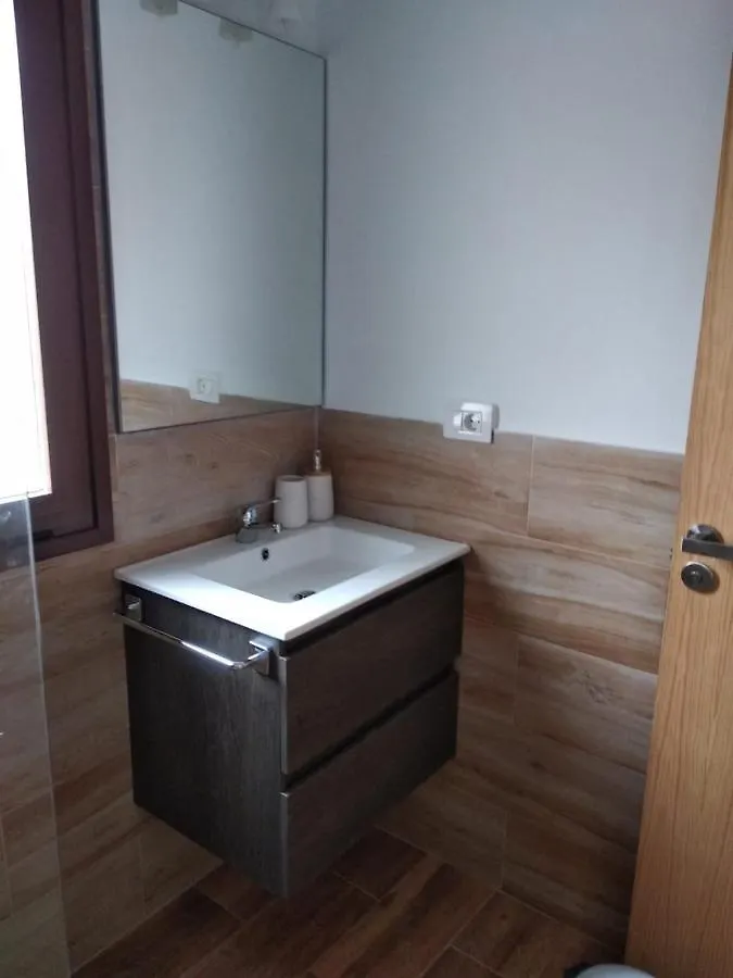 Casa Roberta Apartment Arona